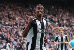 哈兰德：00后新星英超创纪录，能否成足球传奇射手？