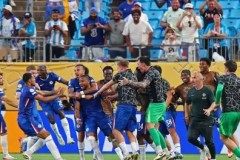 阿隆索西甲首季惊艳，荣膺最佳教练称号