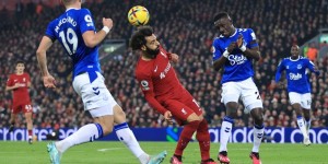 巴列卡诺主场迎巴萨，10倍身价差的对决